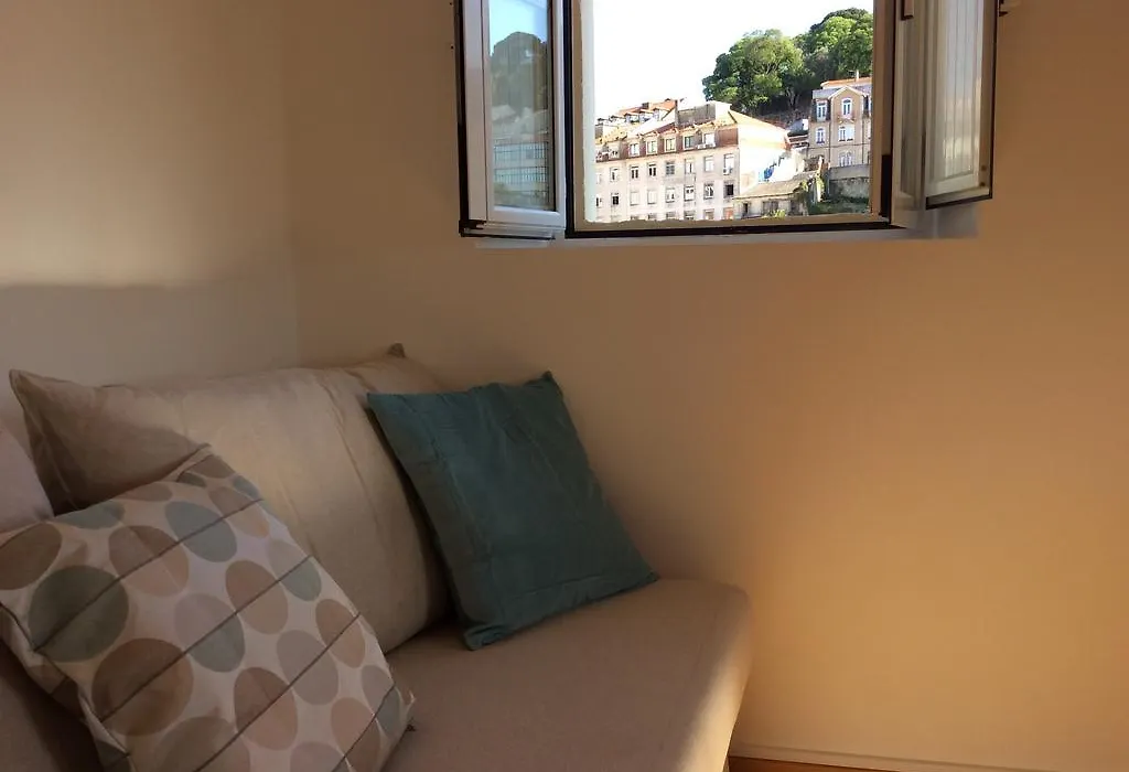 Boavista Apartment, Panoramic Castle, Graca And City Views, Historic Mouraria Lisbon-1